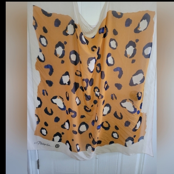 3.1 Philp lim scarf - Picture 3 of 3